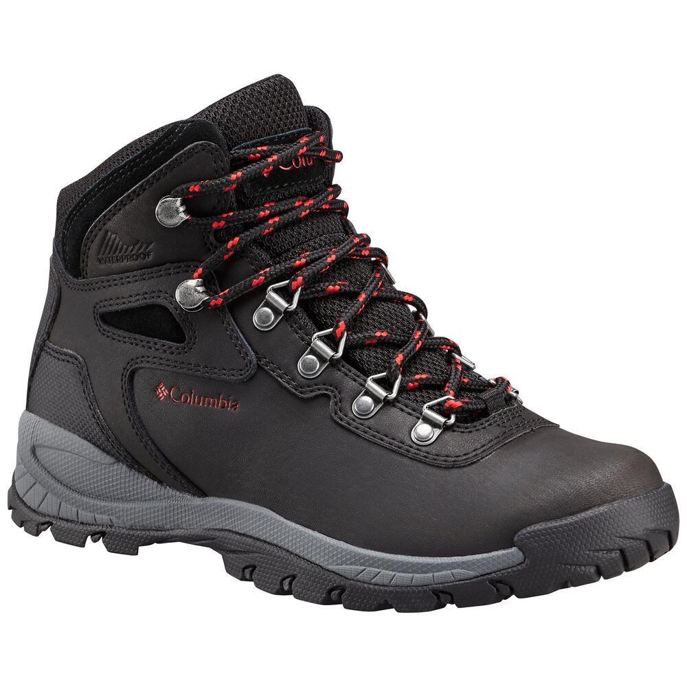 NWT Columbia Women's Newton Ridge Plus WP Hiking Boot - Black/Red, Size 8 Wide